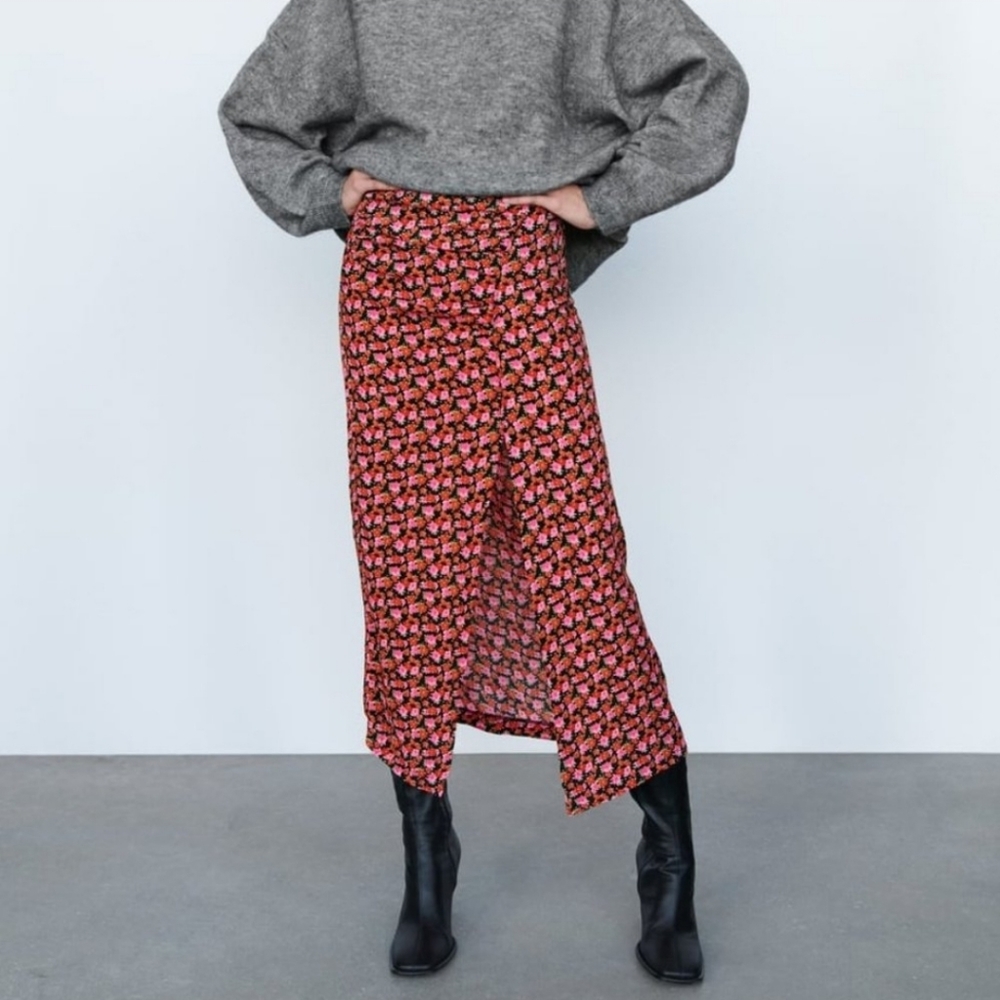 Zara floral Skirt with slit